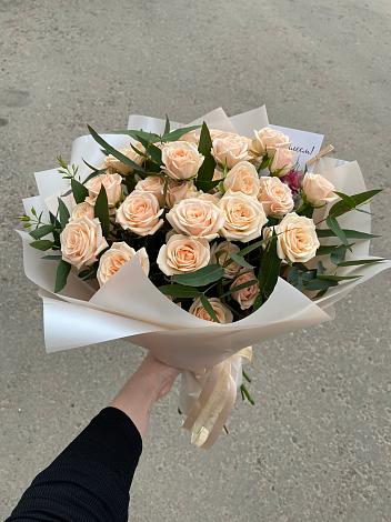 Букет Кремовые розы Латте в Махачкале